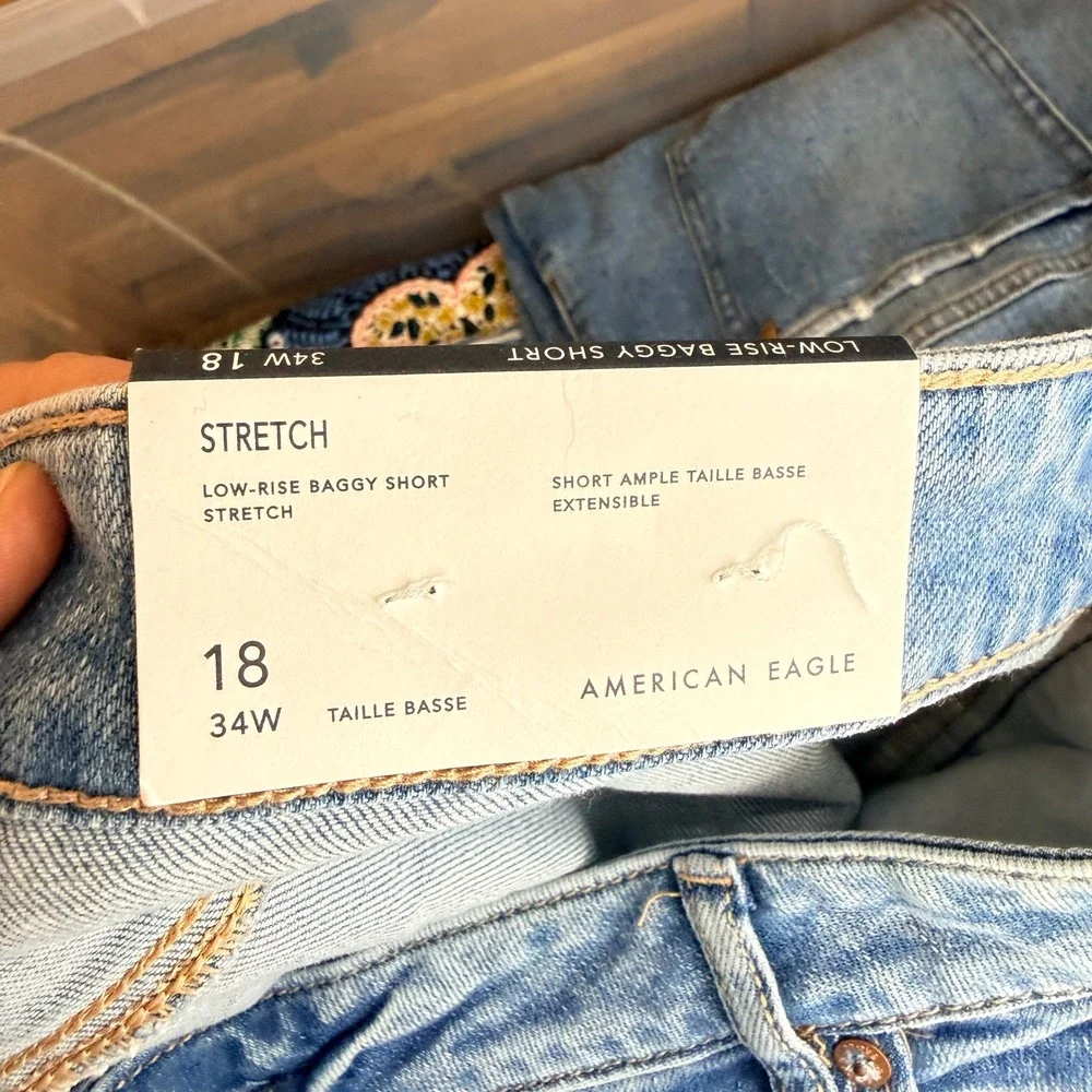American Eagle Low-Rise Baggy Denim Shorts Blue 18 Y2K Relaxed Stretch